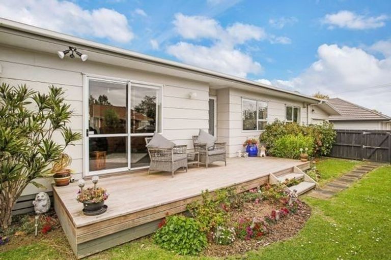 Photo of property in 3 Alpha Street, Papakura, 2110