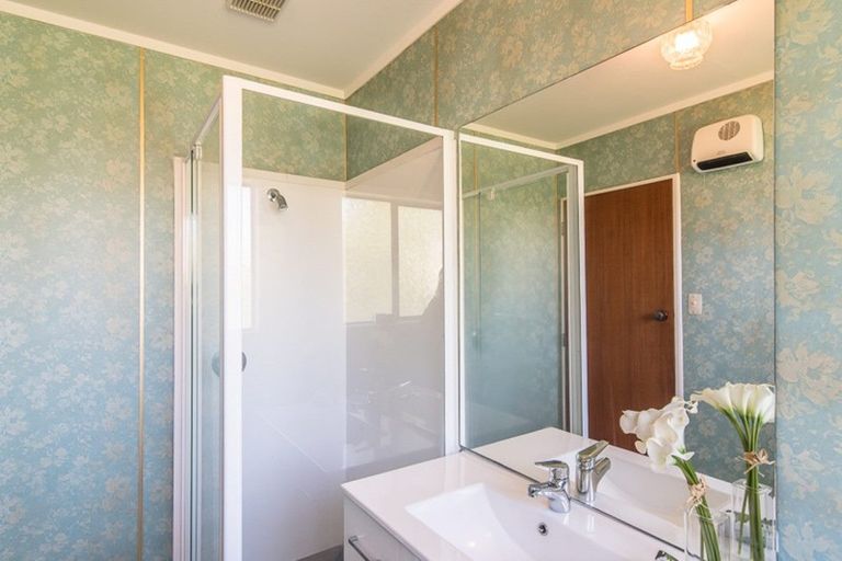 Photo of property in 18a Belvedere Avenue, Waikanae, 5036