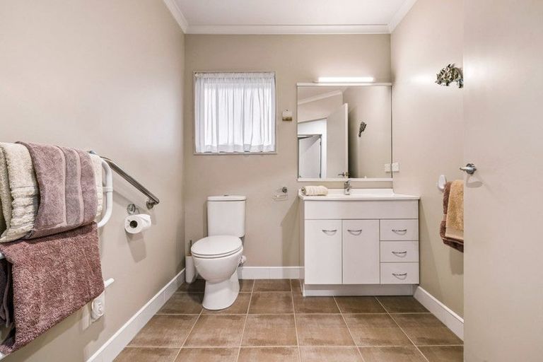Photo of property in 4/169 Wellington Street, Pukekohe, 2120
