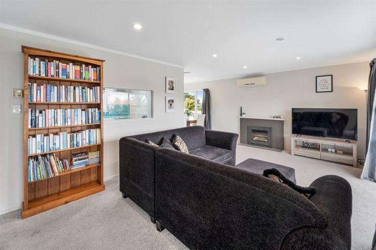 Photo of property in 844 Whangaparaoa Road, Manly, Whangaparaoa, 0930