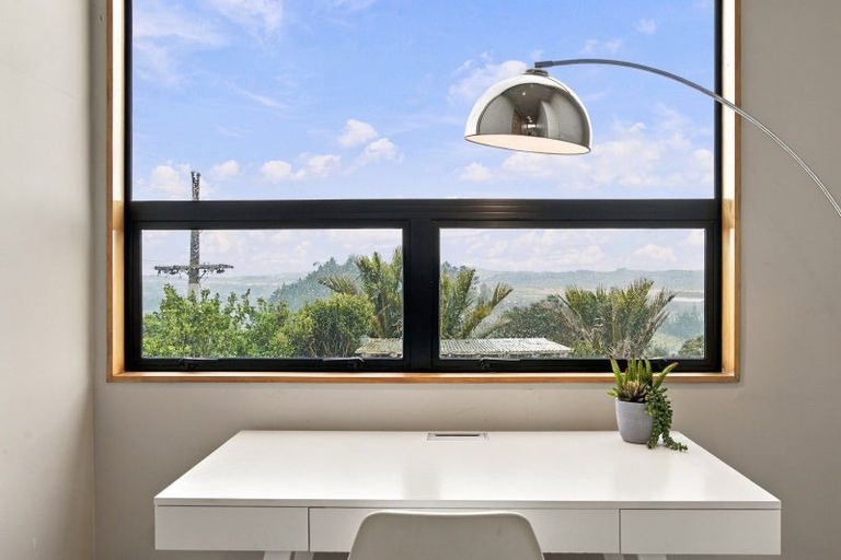 Photo of property in 11 Cameron Town Road, Pukekohe, 2678