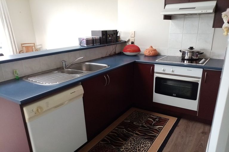 Photo of property in 8c Charlenne Close, Ranui, Auckland, 0612