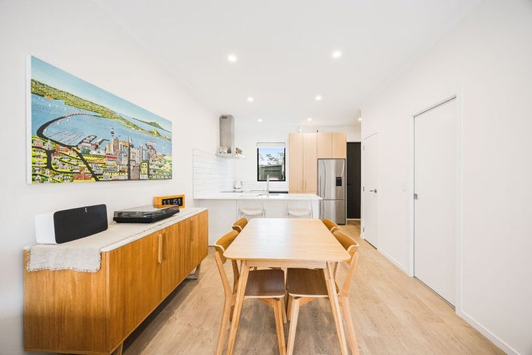 Photo of property in 7 Oyster Drive, Whenuapai, Auckland, 0618