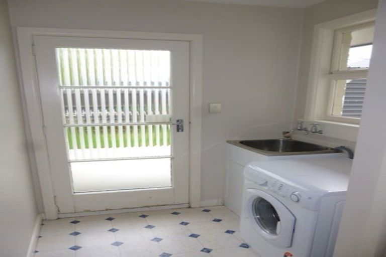 Photo of property in 1/12 Halton Street, Strowan, Christchurch, 8052