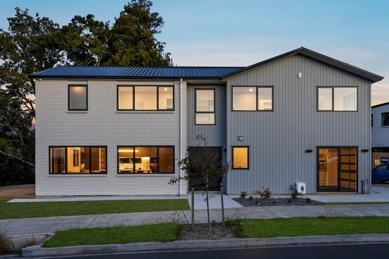 Photo of property in 27 Tannaghmore Drive, Flat Bush, 2019