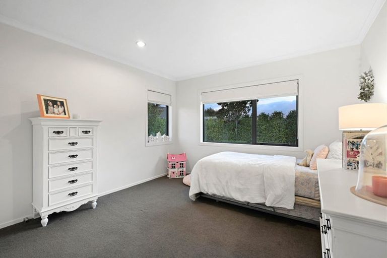 Photo of property in 202 Saint James Drive, Huntington, Hamilton, 3210