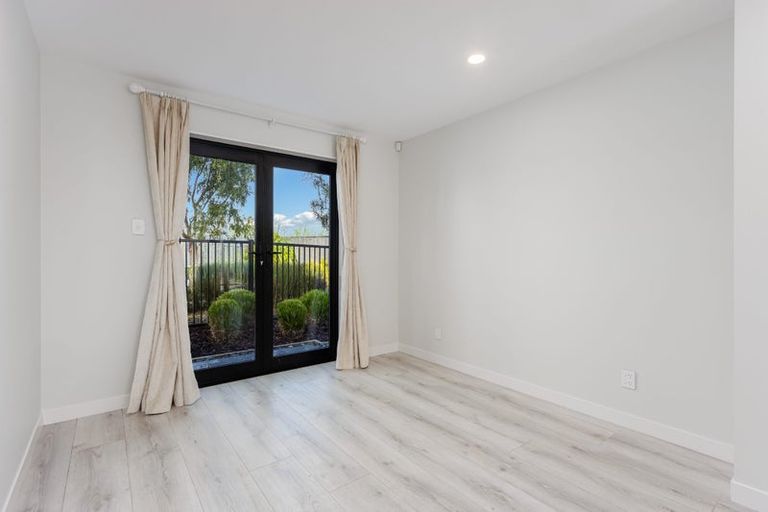 Photo of property in 8 Alexander French Close, Silverdale, 0932