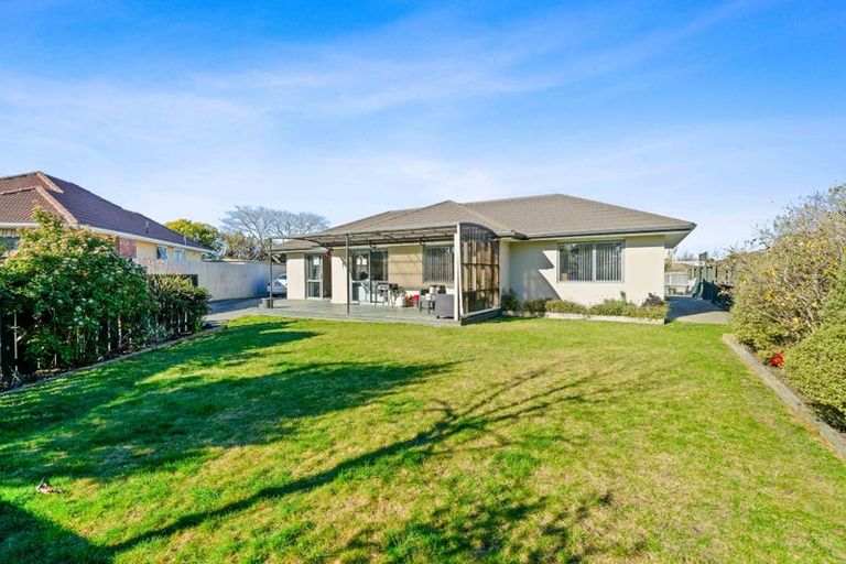 Photo of property in 12 Colac Street, Avondale, Christchurch, 8061