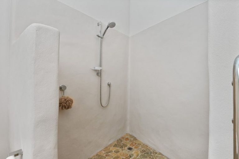 Photo of property in 30 Babina Avenue, Kumeu, 0810