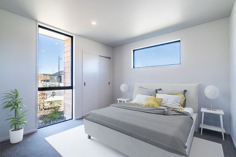 Photo of property in 2 Matakanui Lane, Wanaka, 9305