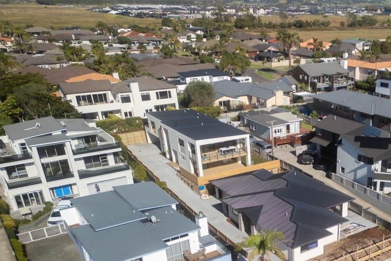 Photo of property in 1024b Papamoa Beach Road, Papamoa Beach, 3118