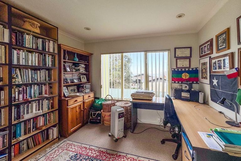 Photo of property in 2/3 Oban Road, Browns Bay, Auckland, 0630