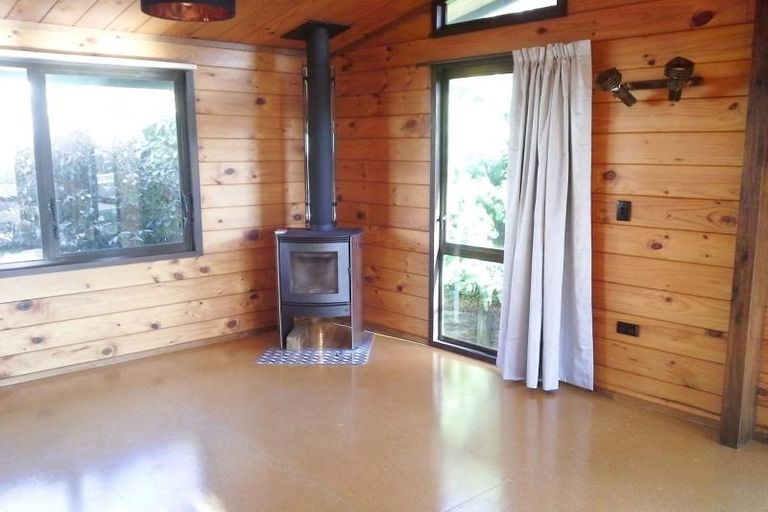 Photo of property in 69 Belt Road, New Plymouth, 4310
