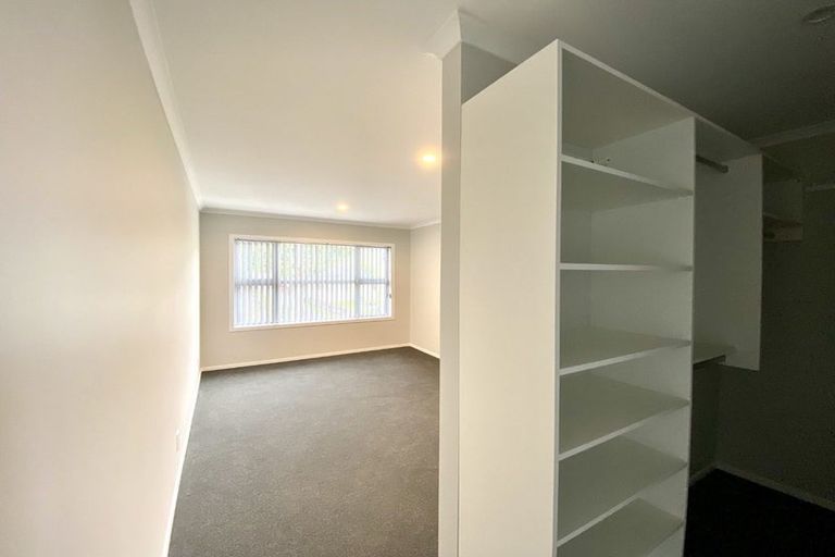 Photo of property in 4b Horoeka Street, Stokes Valley, Lower Hutt, 5019