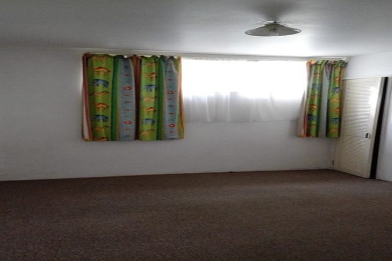 Photo of property in 20a Kenley Place, Avondale, Auckland, 1026