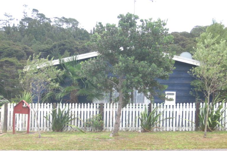 Photo of property in 1/132 Spinella Drive, Bayview, Auckland, 0629