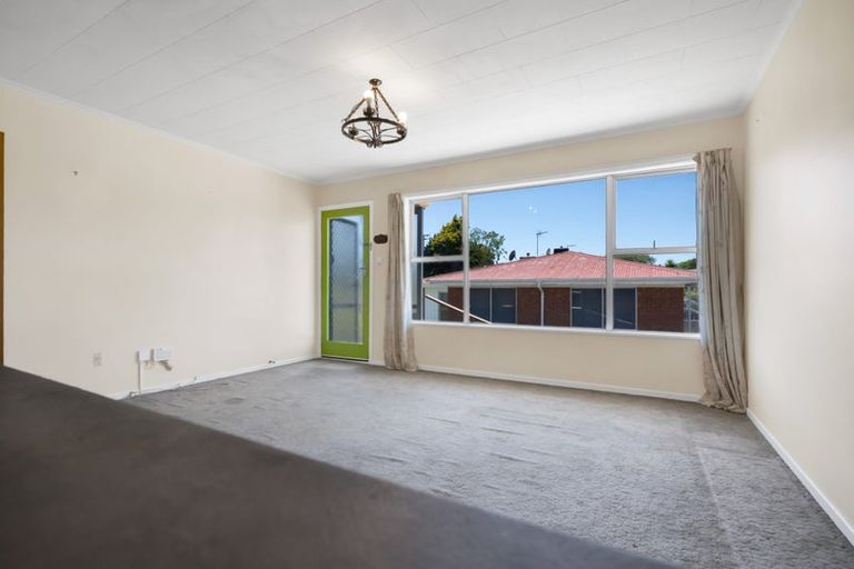 Photo of property in 2/22 Hua Street, Bell Block, New Plymouth, 4312