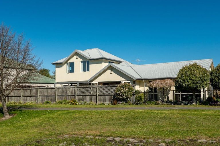 Photo of property in 15 Becmead Drive, Harewood, Christchurch, 8051