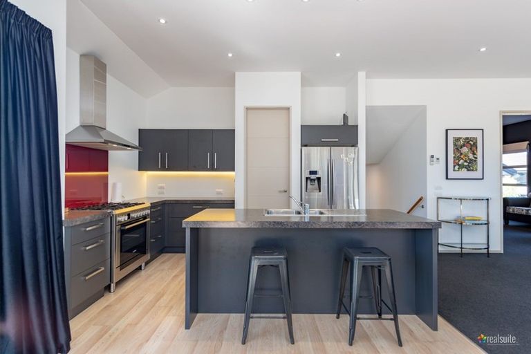 Photo of property in 1 Aoraki Rise, Aotea, Porirua, 5024