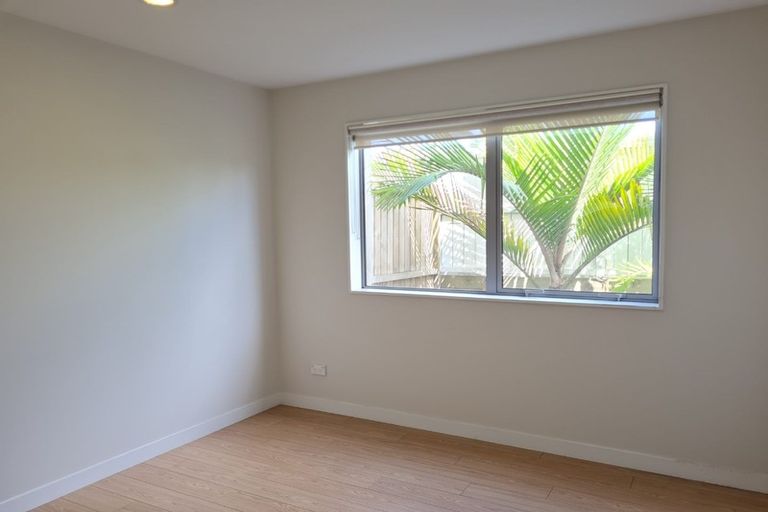 Photo of property in 109 Medallion Drive, Oteha, Auckland, 0632