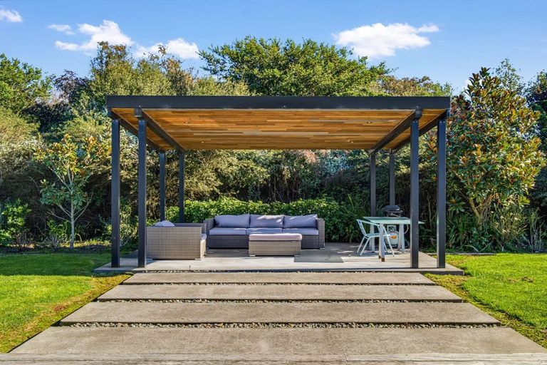 Photo of property in 35 Tapairu Road, Waipawa, 4275