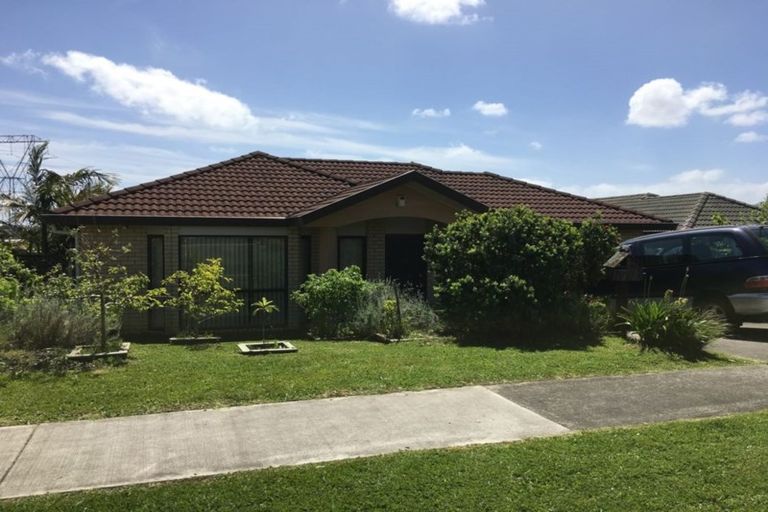 Photo of property in 37 Robin Brooke Drive, Flat Bush, Auckland, 2019