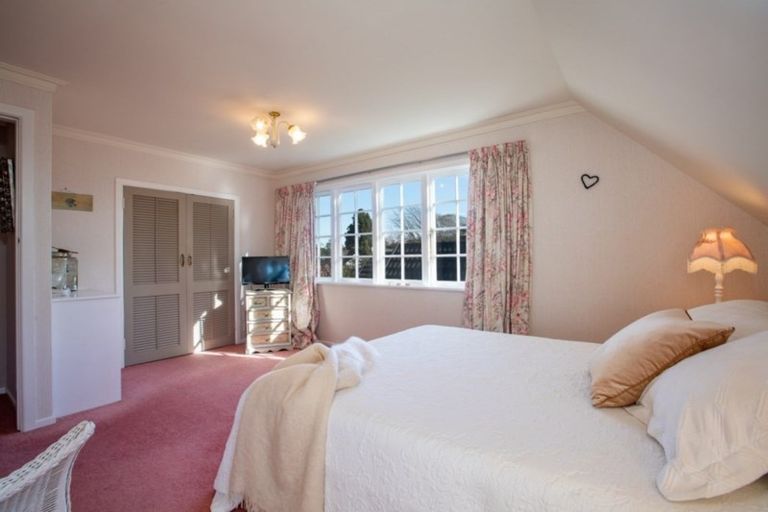 Photo of property in 36 Horopito Road, Waikanae, 5036