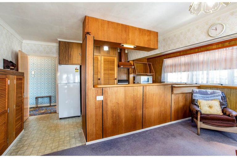 Photo of property in 20 Koromiko Street, New Lynn, Auckland, 0600