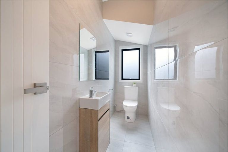 Photo of property in 86b Kervil Avenue, Te Atatu Peninsula, Auckland, 0610