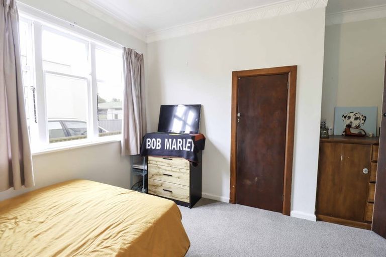 Photo of property in 33 Rewa Street, Takaro, Palmerston North, 4412