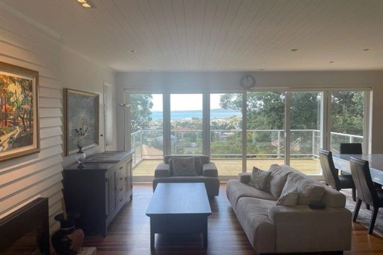Photo of property in 1/13 Prospect Terrace, Milford, Auckland, 0620
