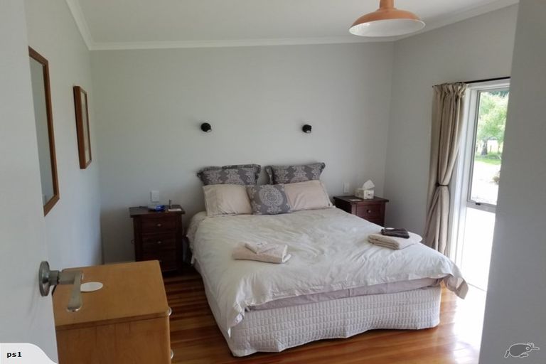 Photo of property in 801 Martinborough Masterton Road, Longbush, Masterton, 5884