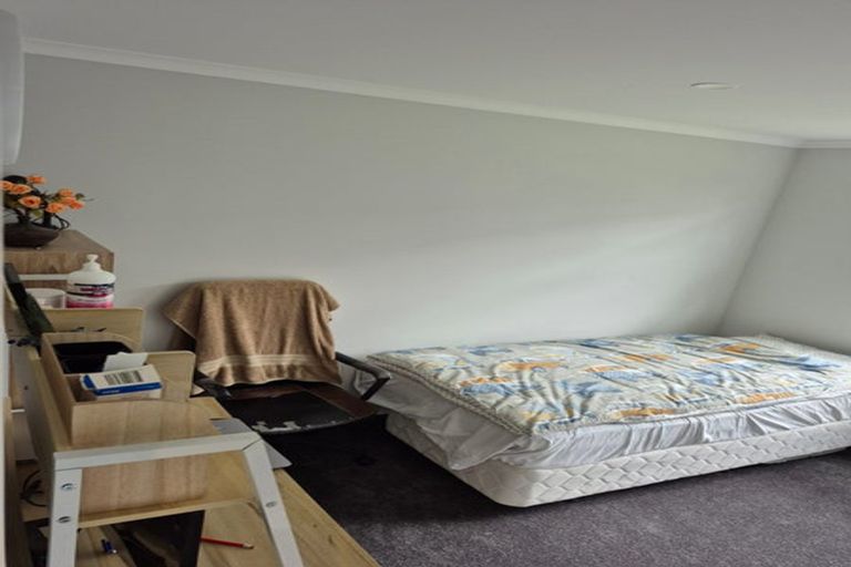 Photo of property in 26 Castletown Street, Wallaceville, Upper Hutt, 5018