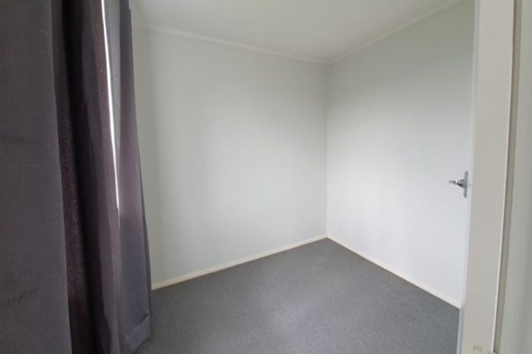 Photo of property in 9b Arawa Place, Castlecliff, Whanganui, 4501