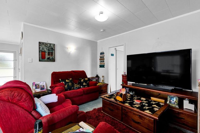 Photo of property in 15b Parsons Street, Vogeltown, New Plymouth, 4310