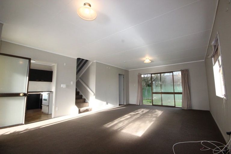 Photo of property in 16 Keeling Street, West End, Palmerston North, 4412