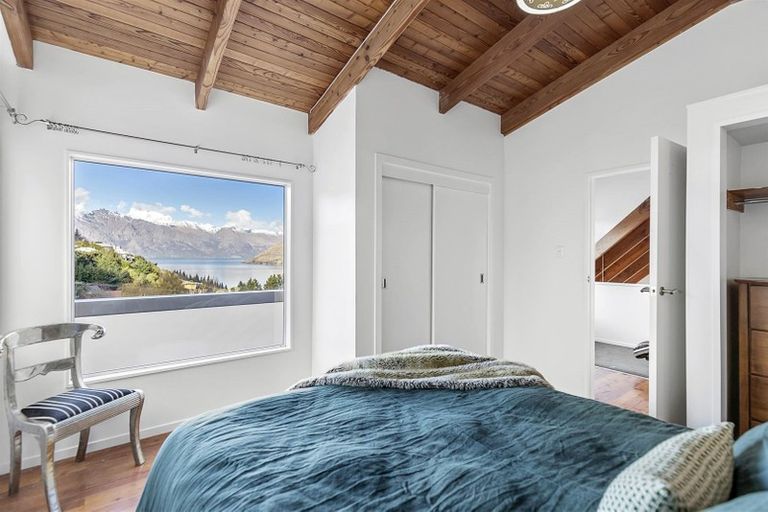 Photo of property in 17a Arawata Terrace, Fernhill, Queenstown, 9300