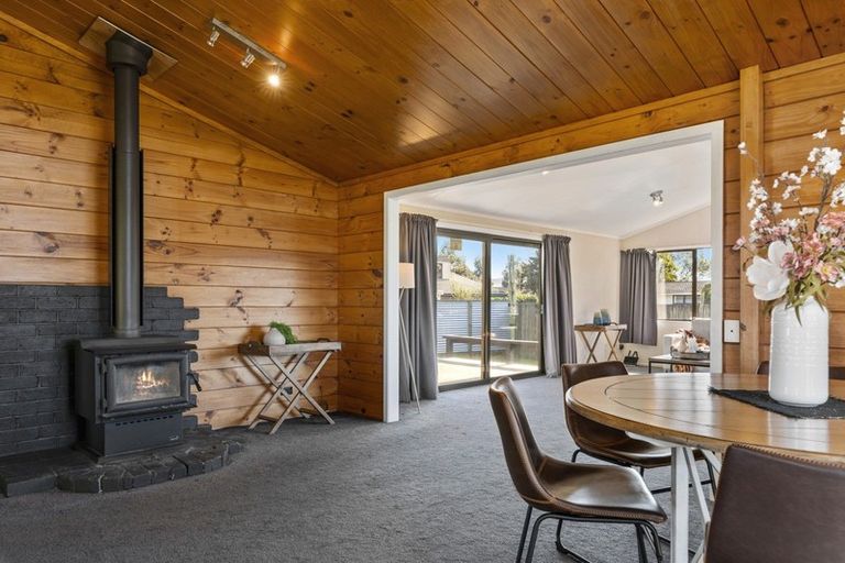 Photo of property in 5 Tuara Place, Rotorua, 3010