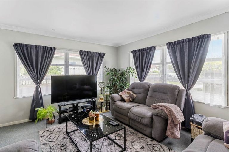 Photo of property in 1/9 Onslow Road, Papakura, 2110