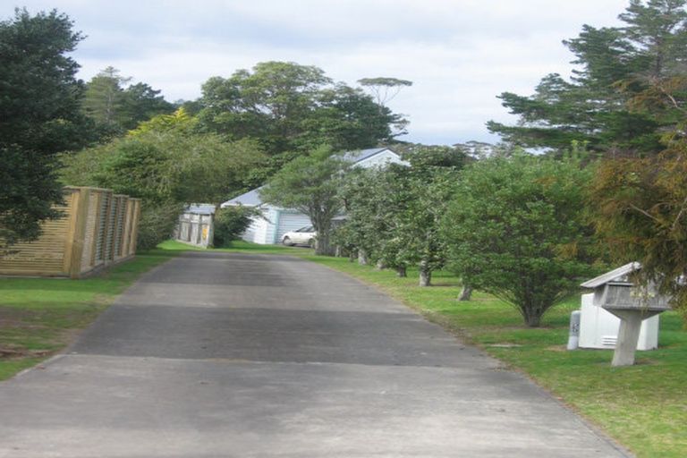 Photo of property in 117 Rimu Place, Matarangi, Whitianga, 3592