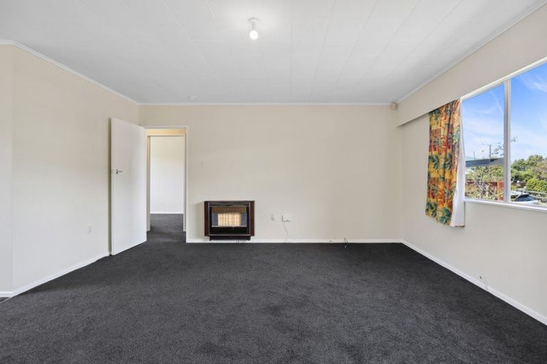 Photo of property in 293a Wellington Road, Wainuiomata, Lower Hutt, 5014