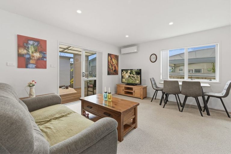 Photo of property in 11 Kamahi Crescent, Papamoa Beach, Papamoa, 3118