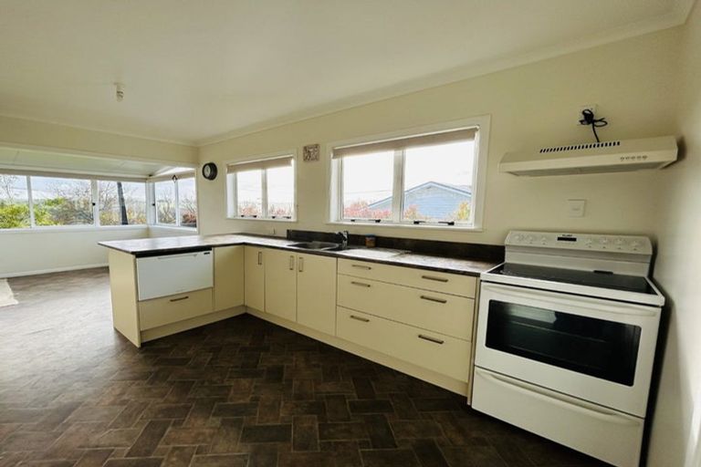 Photo of property in 128 Hurndall Street East, Maungaturoto, 0520