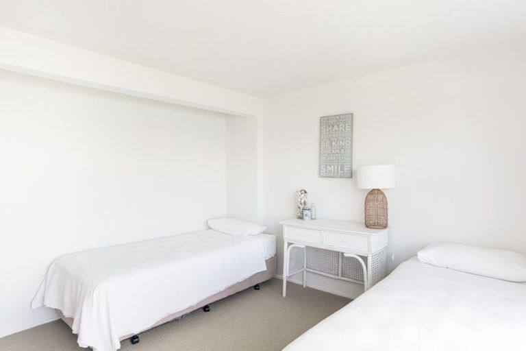 Photo of property in 27 Wellington Street, Russell, 0202