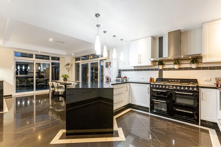 Photo of property in 22 Kahurangi Heights, Aotea, Porirua, 5024