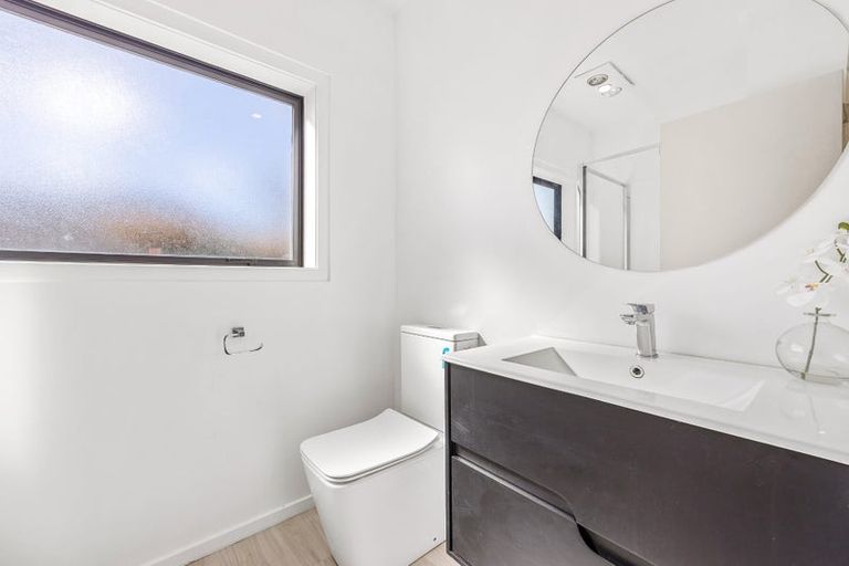 Photo of property in 86 Racecourse Road, Sockburn, Christchurch, 8042