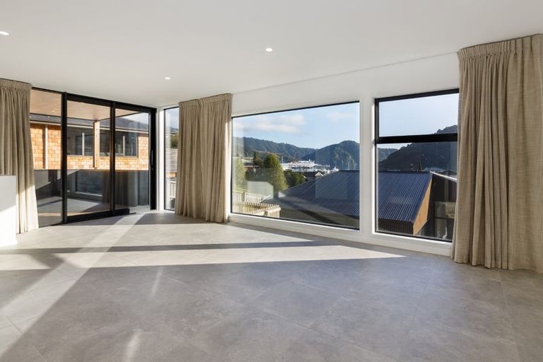 Photo of property in 12a Russell Street, Picton, 7220