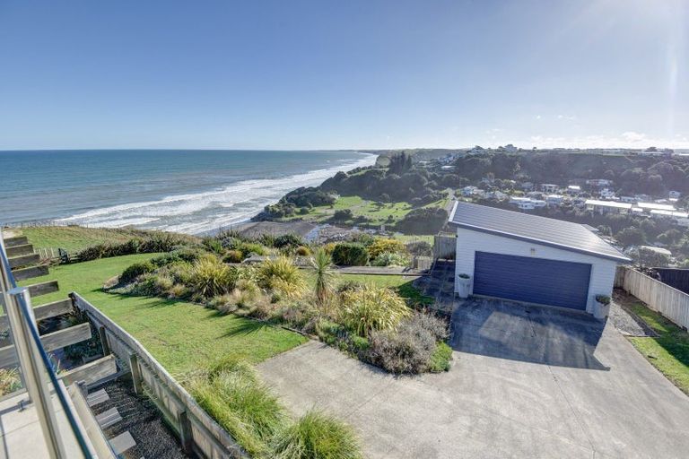 Photo of property in 107 Peat Avenue, Kai Iwi, Whanganui, 4574