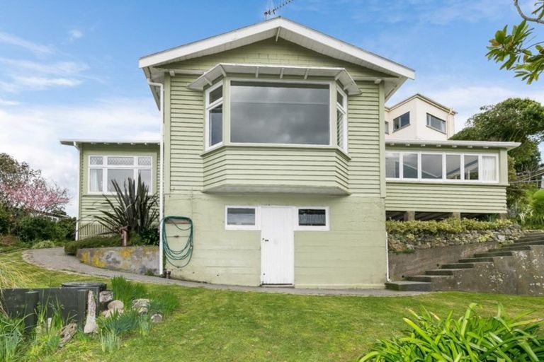 Photo of property in 88 Farnham Street, Mornington, Wellington, 6021