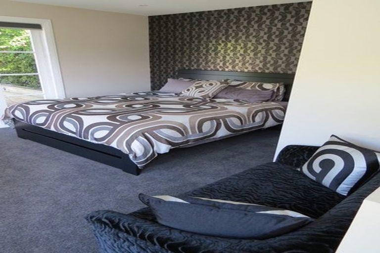 Photo of property in 51 Cavendish Square, Strathmore Park, Wellington, 6022